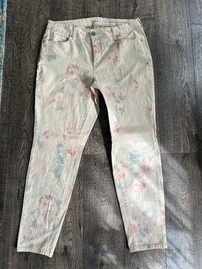 NWOT Shabby Chic Cottagecore floral skinny jeans Style and Co